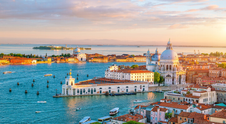 Venice Italy 2022 12 14 07 32 16